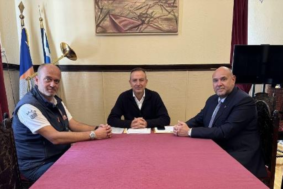 Συνάντηση του Δημάρχου Ιωαννίνων με τον πρόεδρο του ΕΚΑΒ